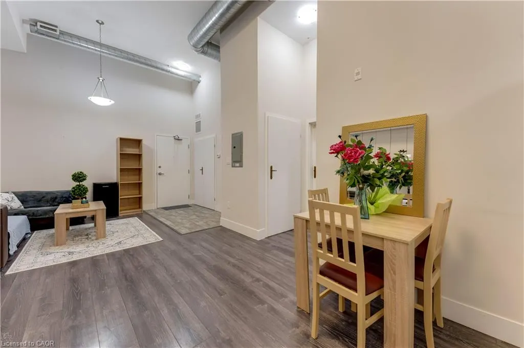 253 Albert Street #103
