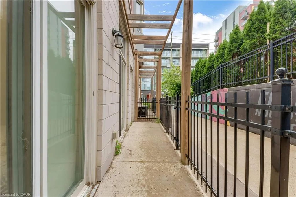 253 Albert Street #103
