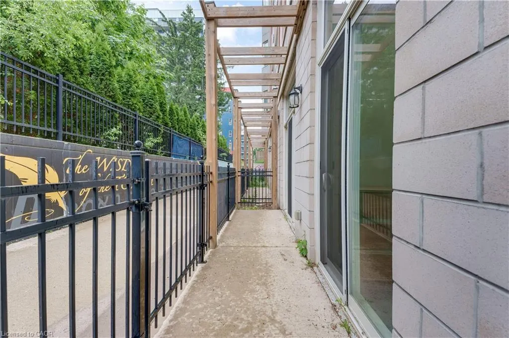 253 Albert Street #103