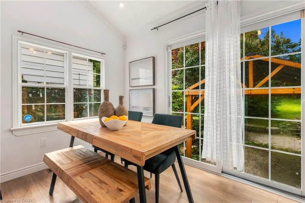 40 Valleyview Drive