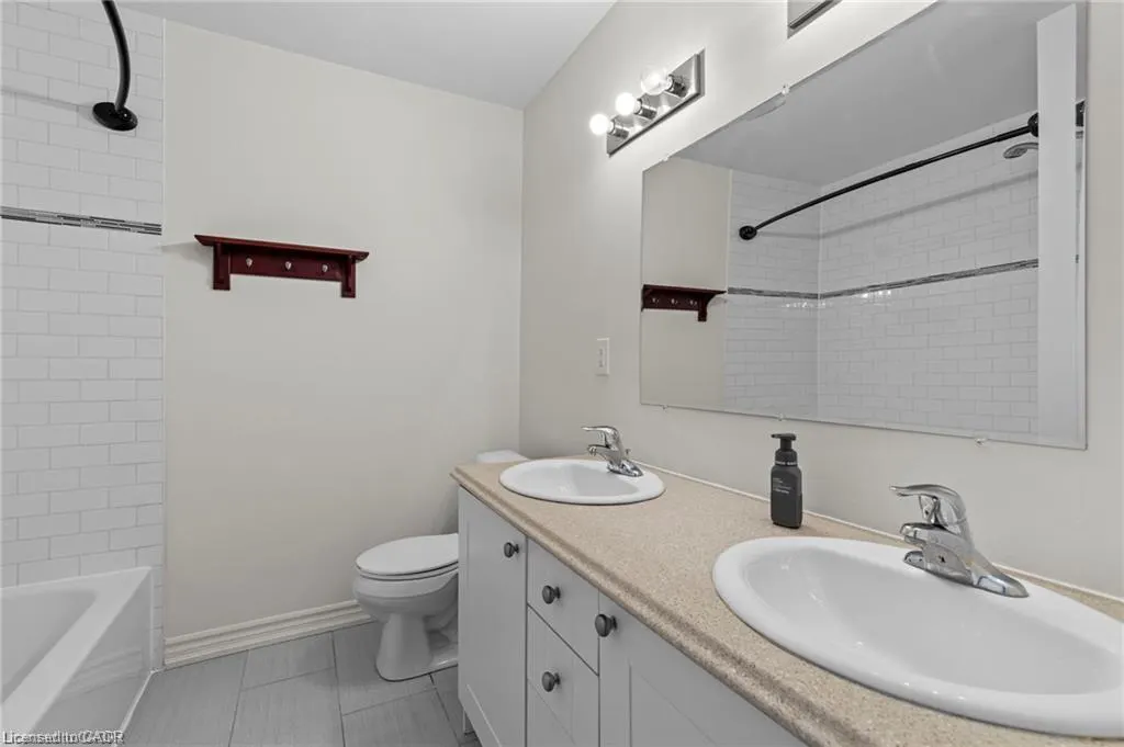 12 Lankin Boulevard #12