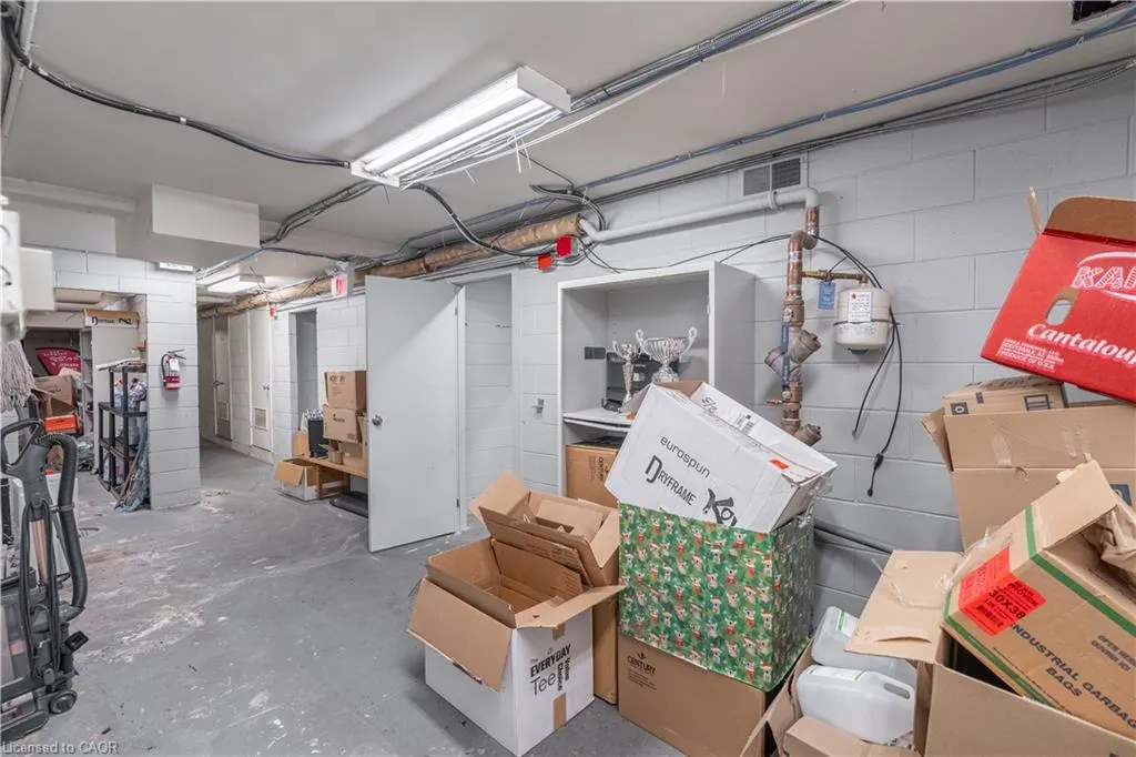 290 Queenston Road