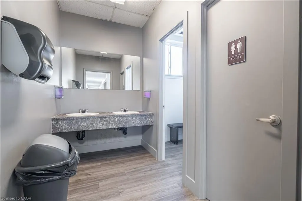 290 Queenston Road
