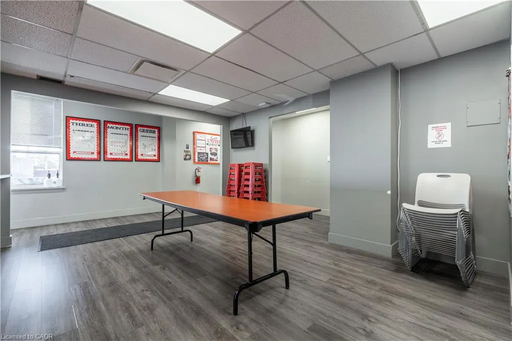 290 Queenston Road