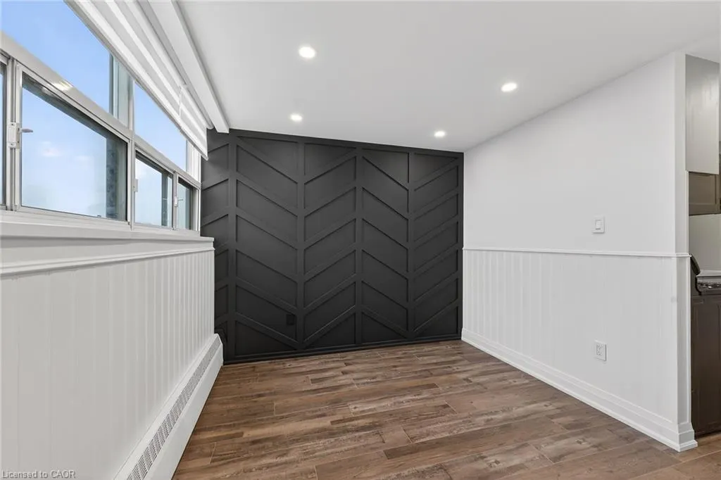 212 Kerr Street #702
