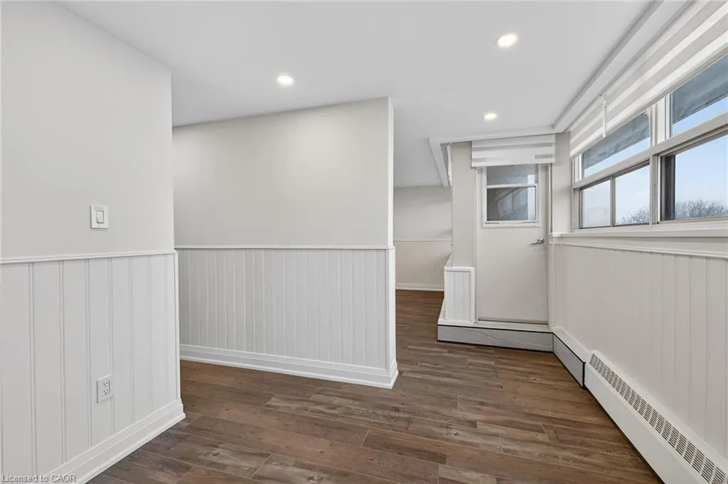 212 Kerr Street #702