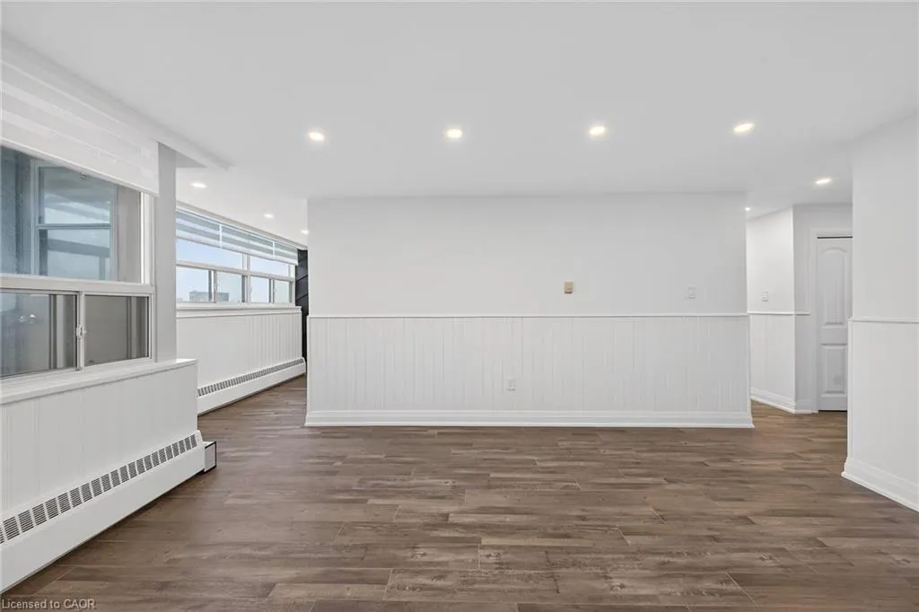 212 Kerr Street #702