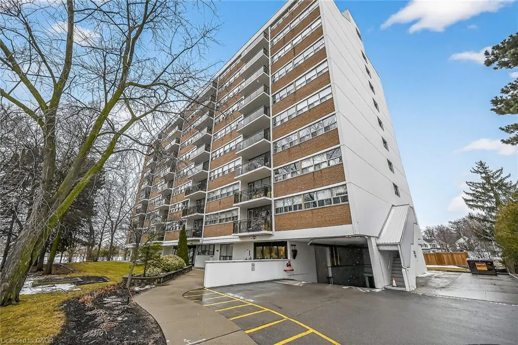 212 Kerr Street #702