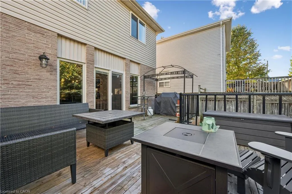 7 Kroeger Crescent
