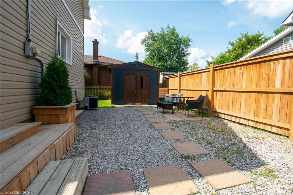 820 Cedar Street