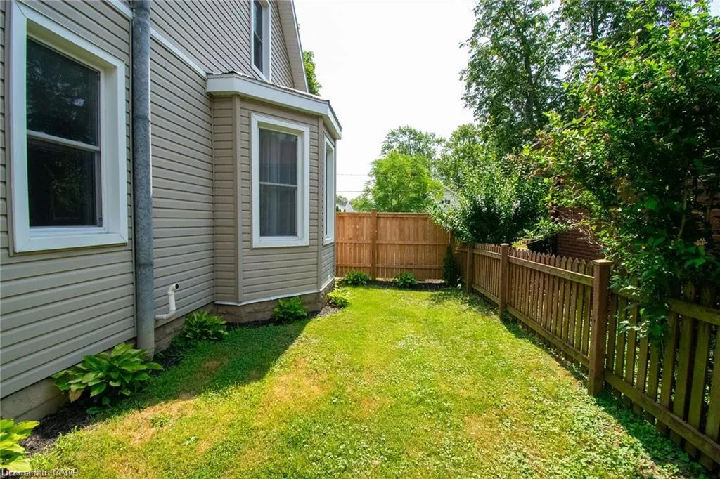 820 Cedar Street