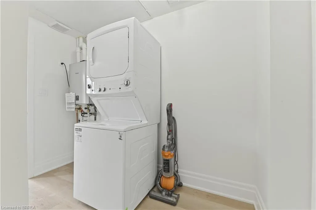 37 Edwin Street #1