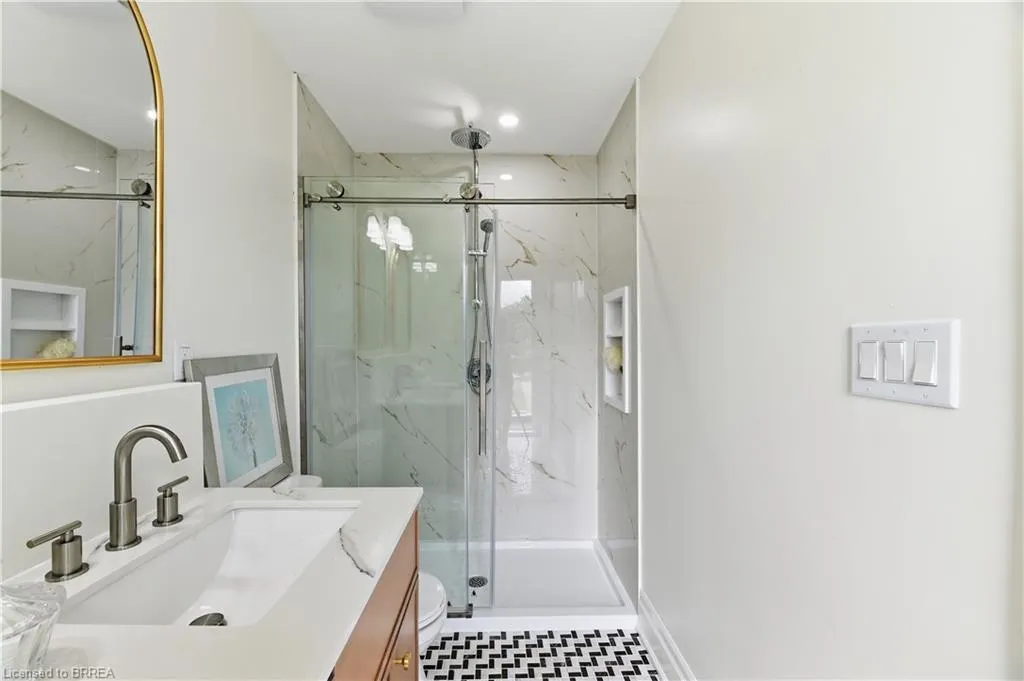37 Edwin Street #1