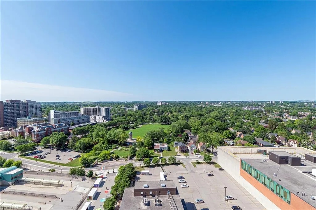 60 Charles Street W #1806