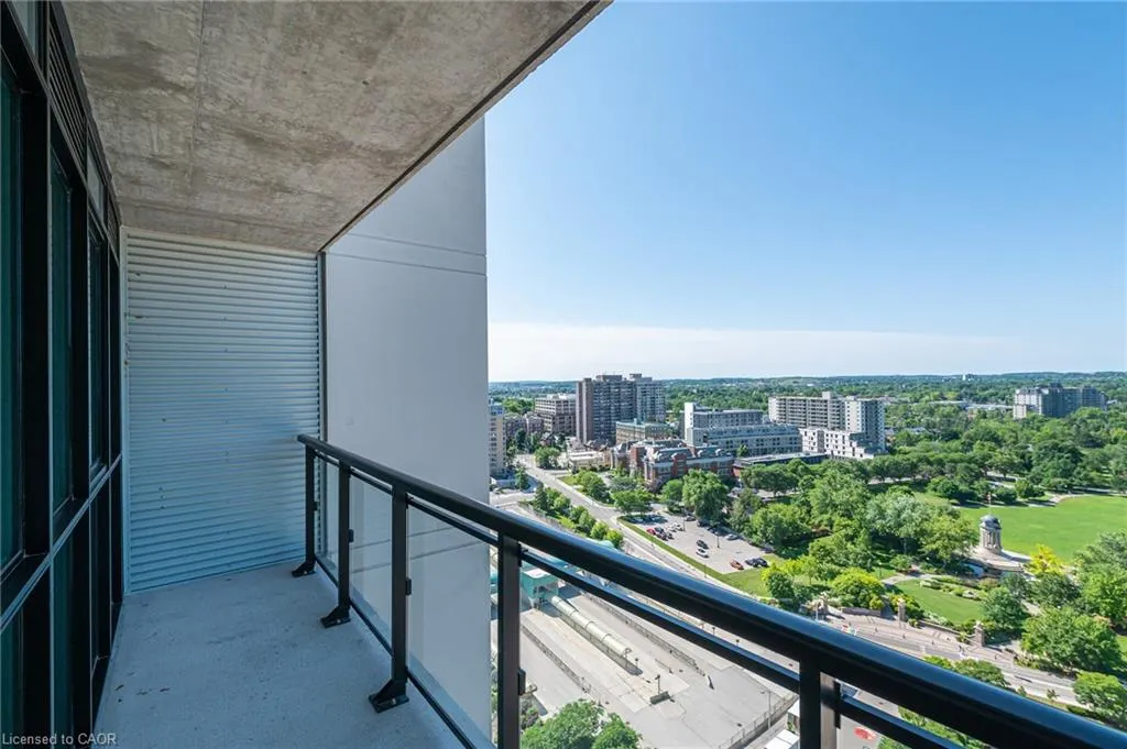 60 Charles Street W #1806