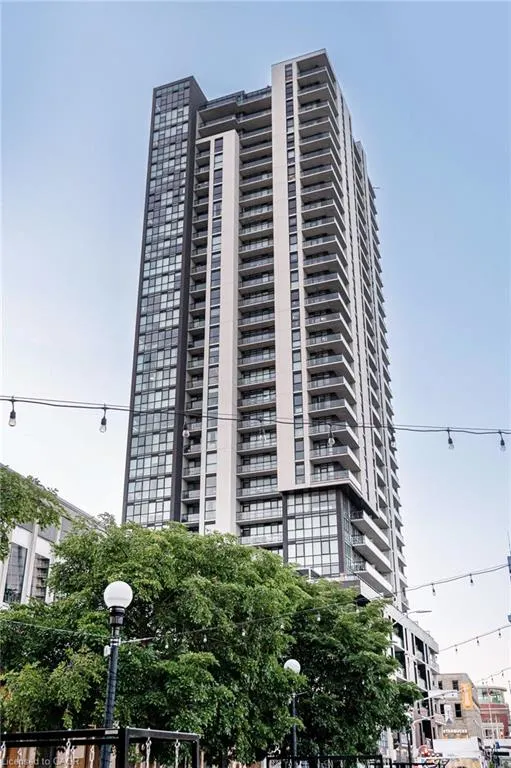 60 Charles Street W #1806