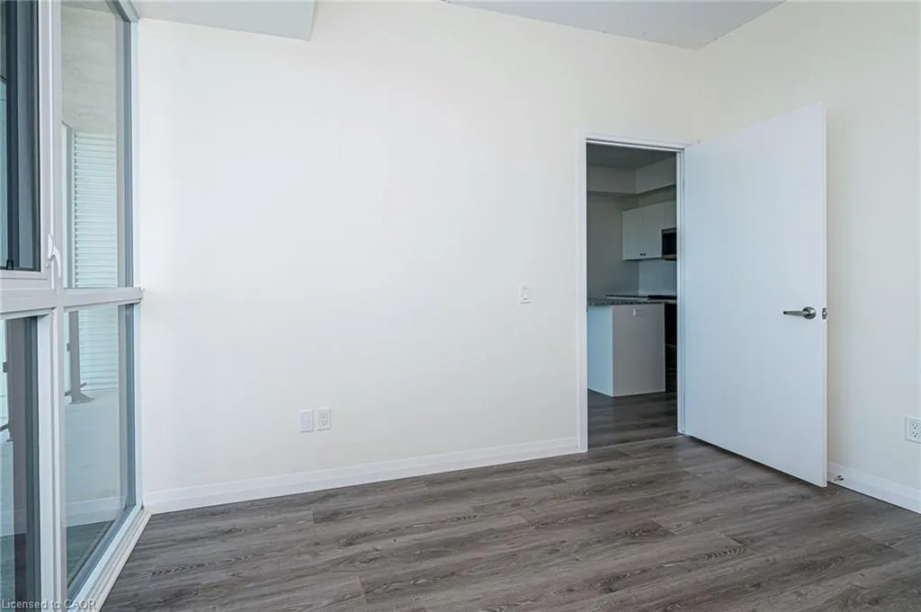 60 Charles Street W #1806