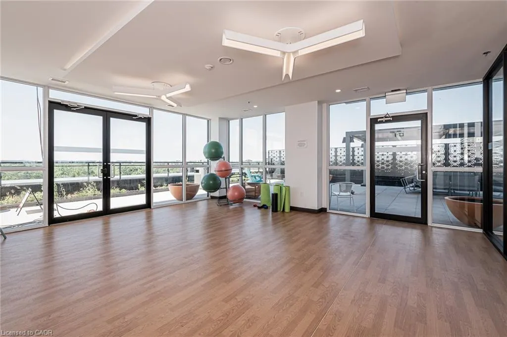 60 Charles Street W #1806