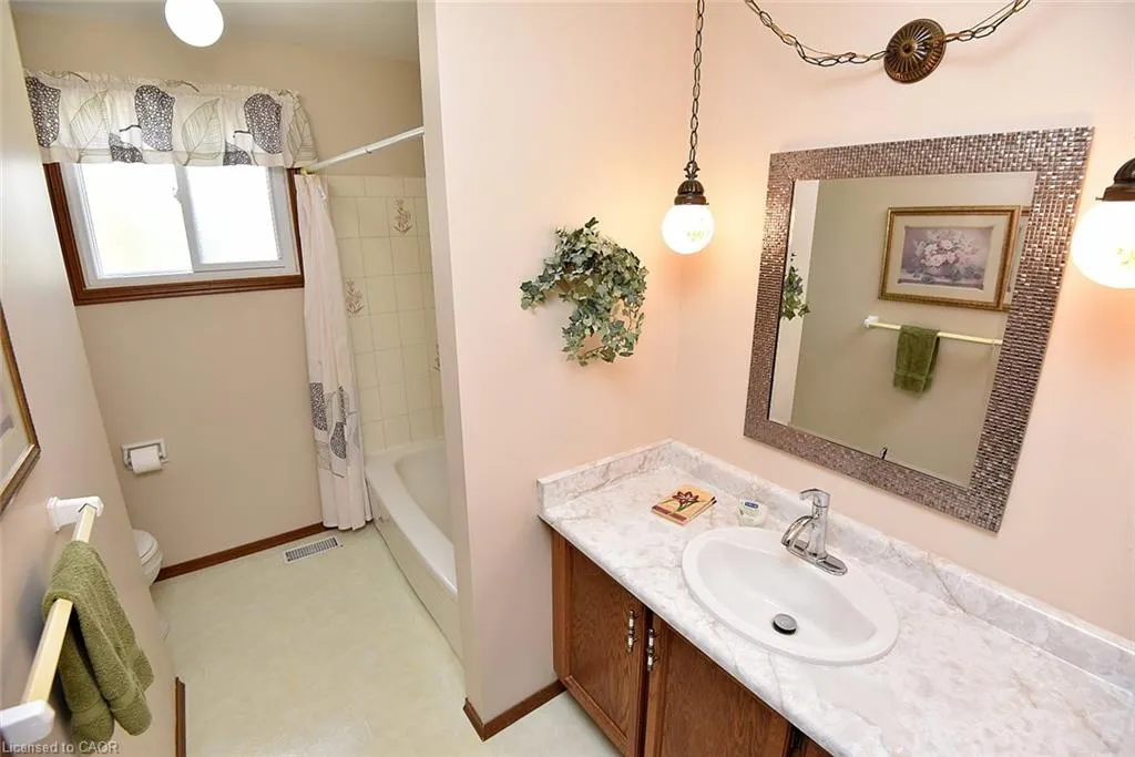 107 Tollgate Road