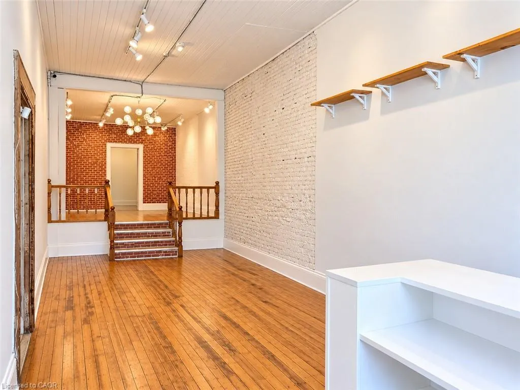 133 James Street N #Main