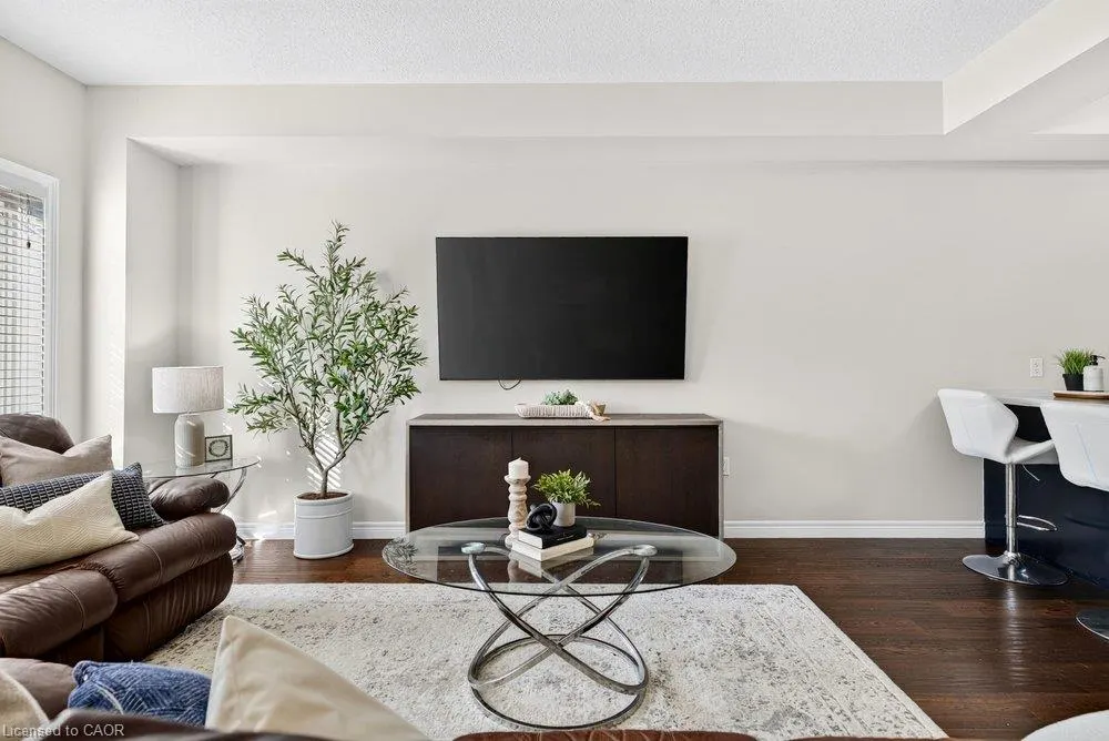 9 Bloom Crescent