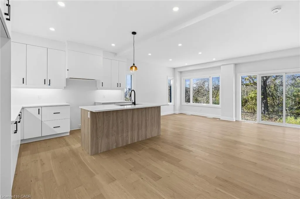 6345 Jewel Common