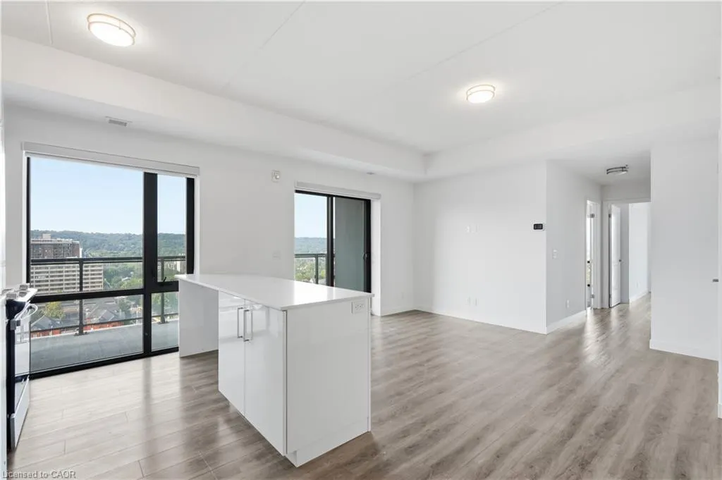 15 Queen Street S #1302