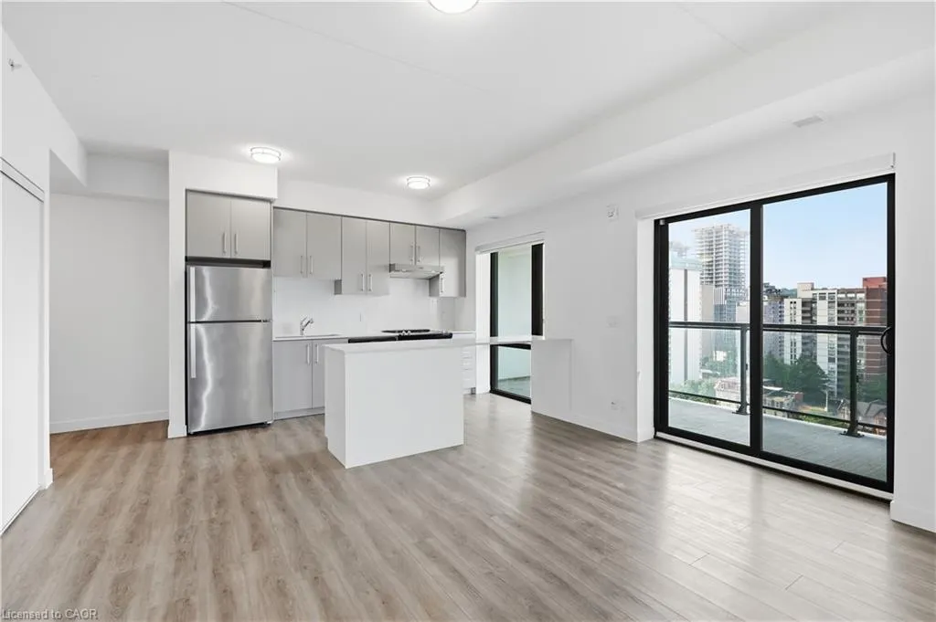 15 Queen Street S #1302