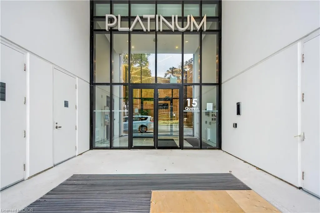 15 Queen Street S #1302