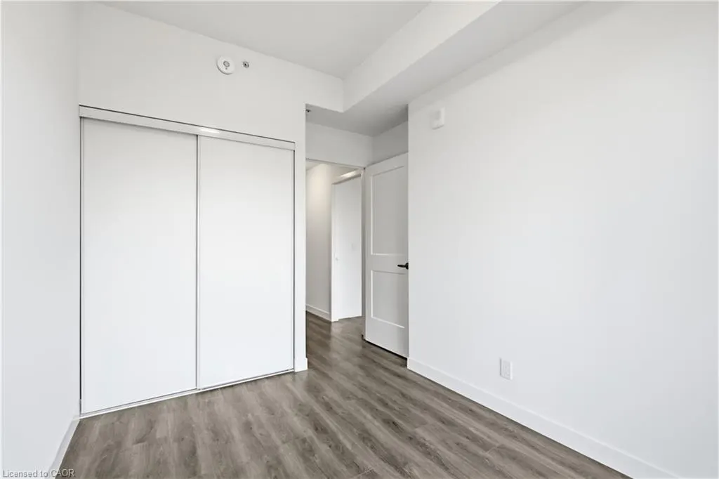 15 Queen Street S #1302