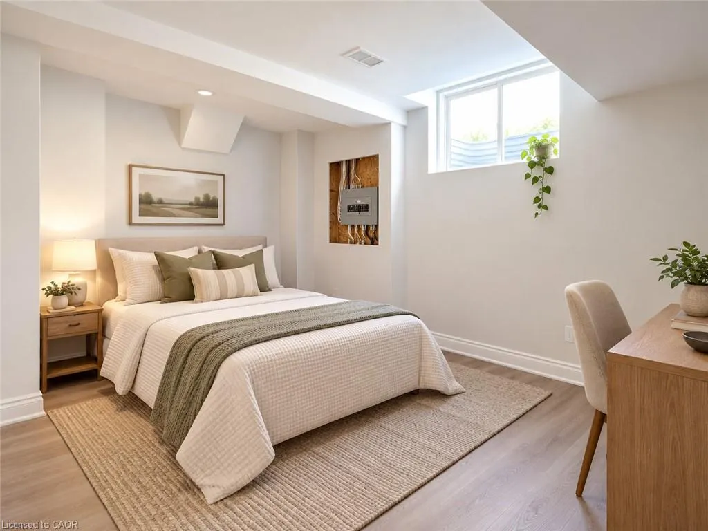 17 Monarch Street