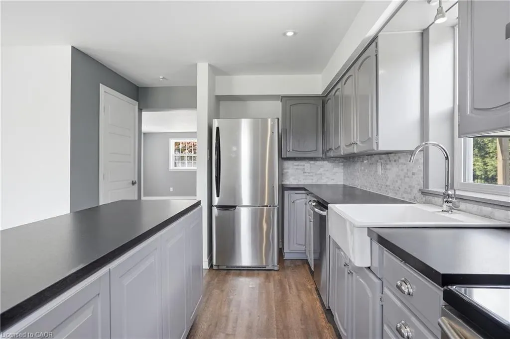 292 Main Street W #A