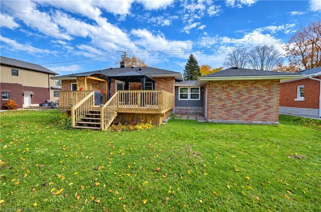 16 Snyder Avenue S