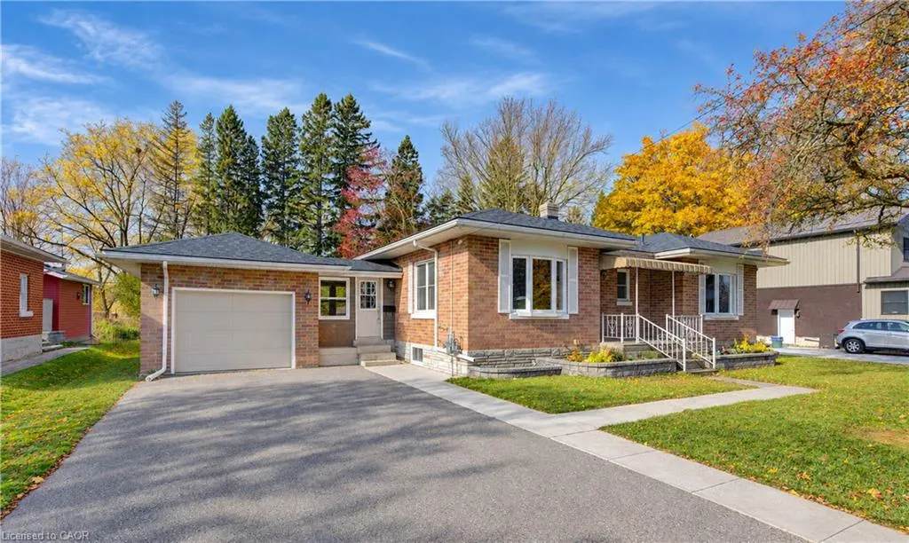 16 Snyder Avenue S