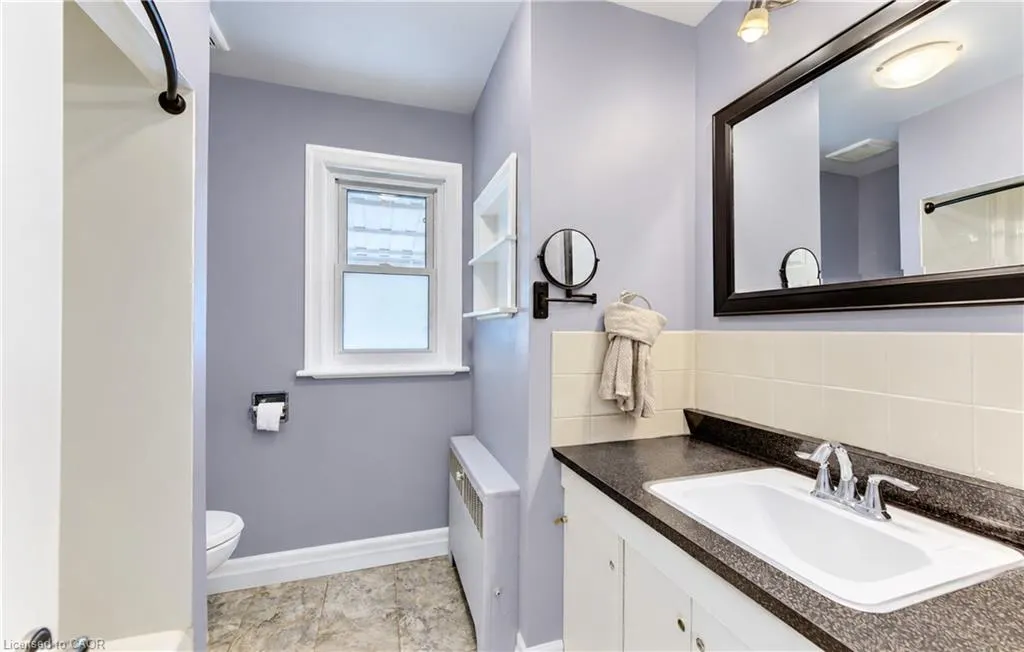 16 Snyder Avenue S