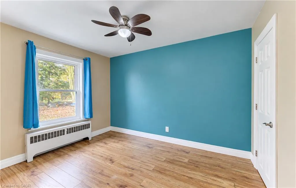 16 Snyder Avenue S