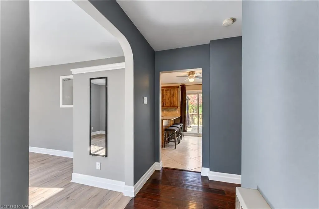 16 Snyder Avenue S
