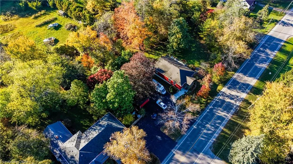 1076 Front Road