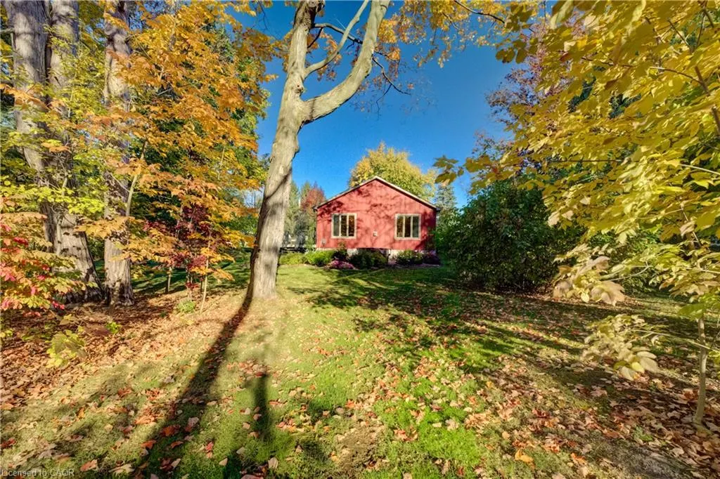 1076 Front Road