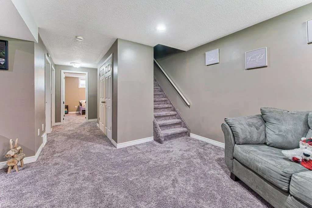 423 Poldon Drive
