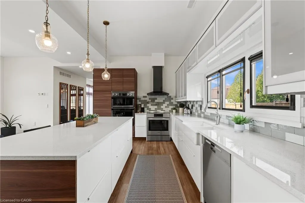 1887 Dominion Road
