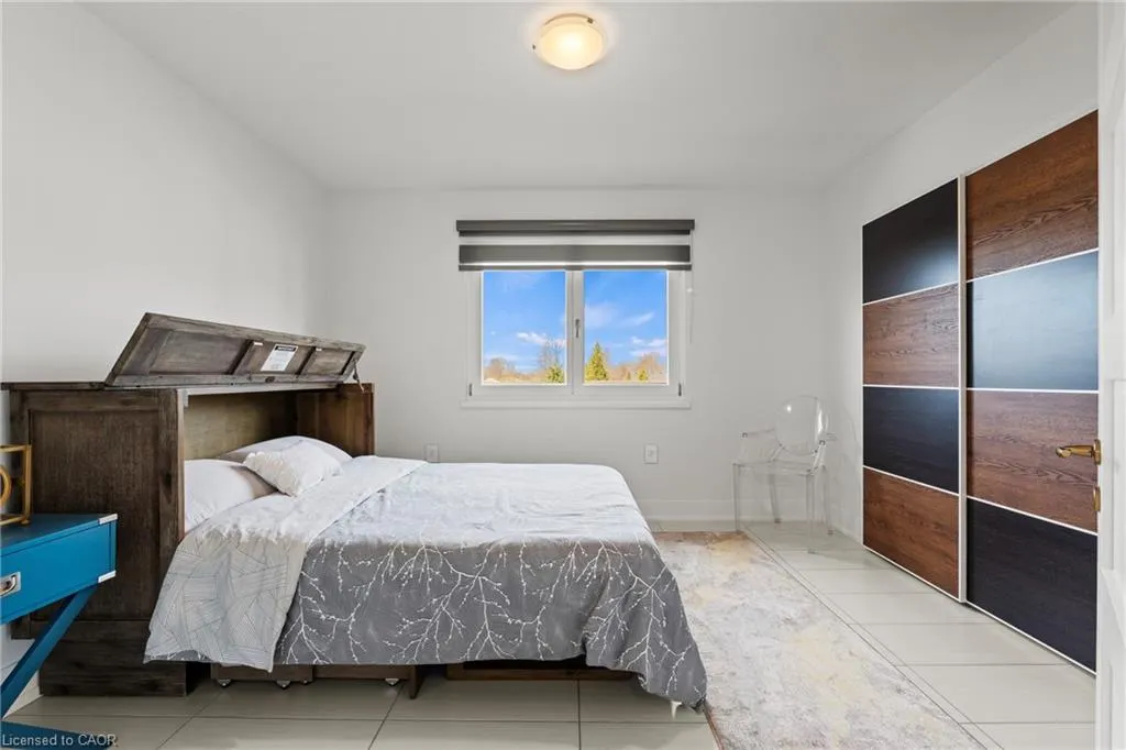 1887 Dominion Road