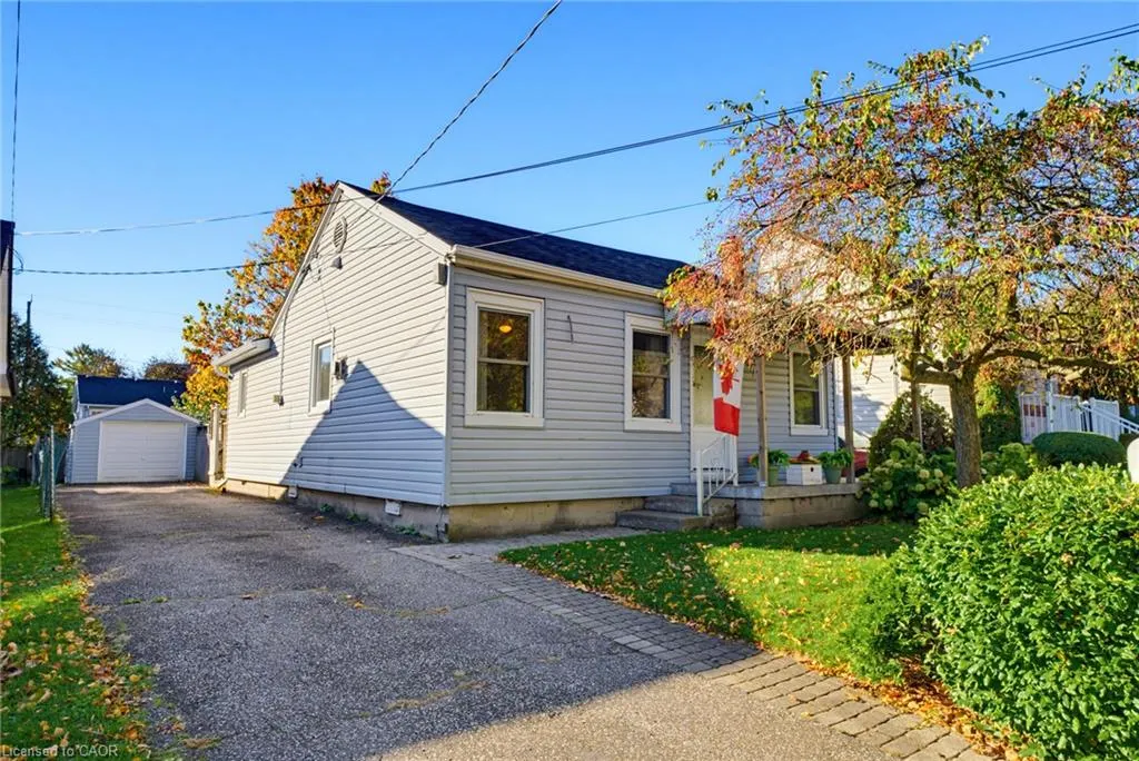 9 Spencer Avenue