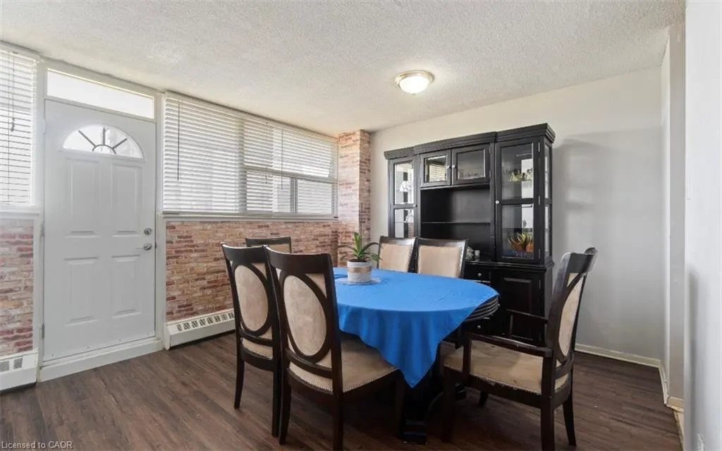 215 Glenridge Avenue #409