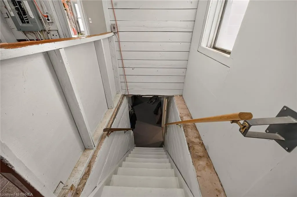 112 Wilkes Street