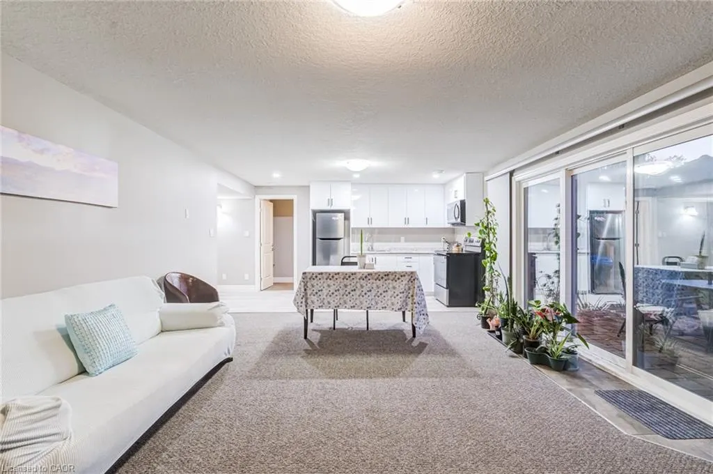 44 Liberty Crescent
