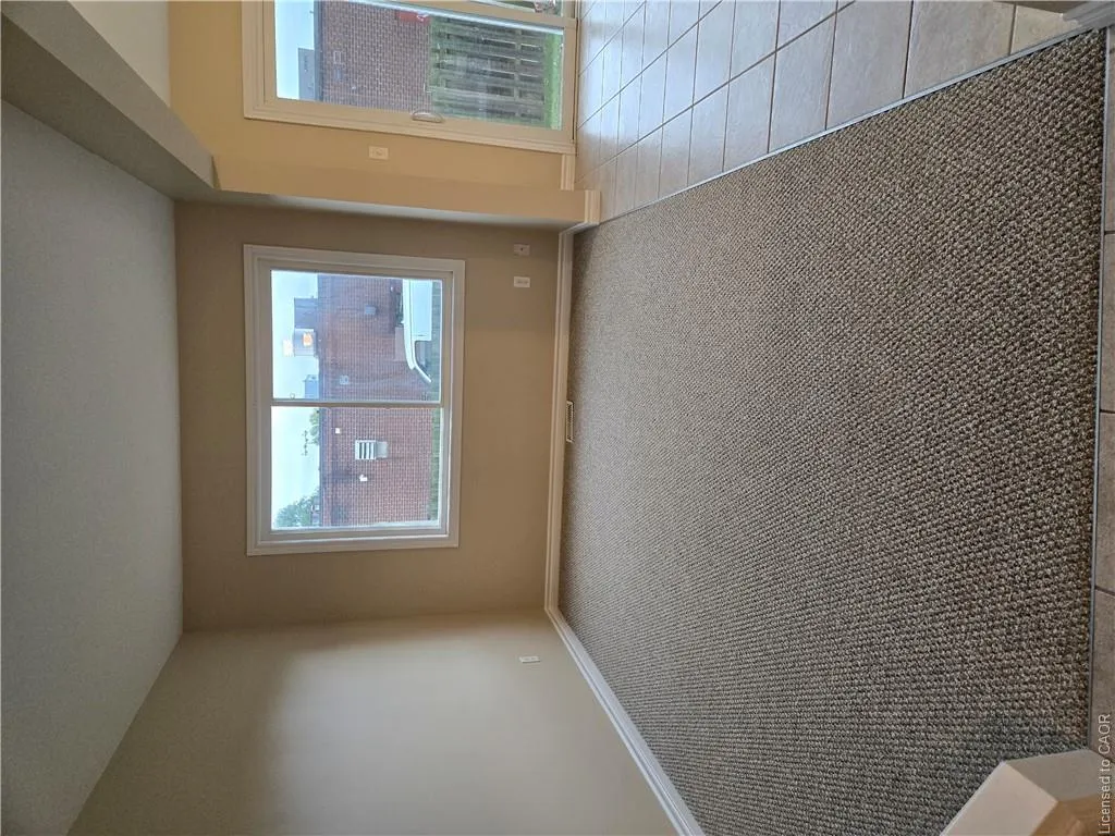 120 Dudhope Avenue #16