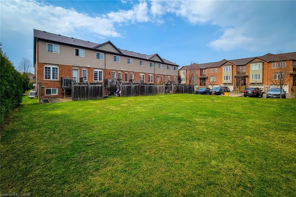151 Green Road #13