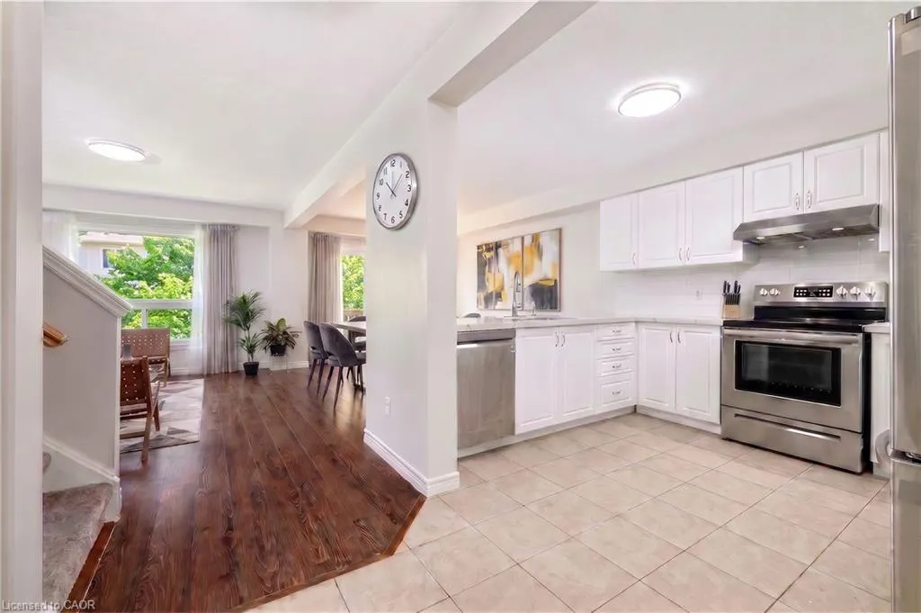 468 Doon South Drive #15