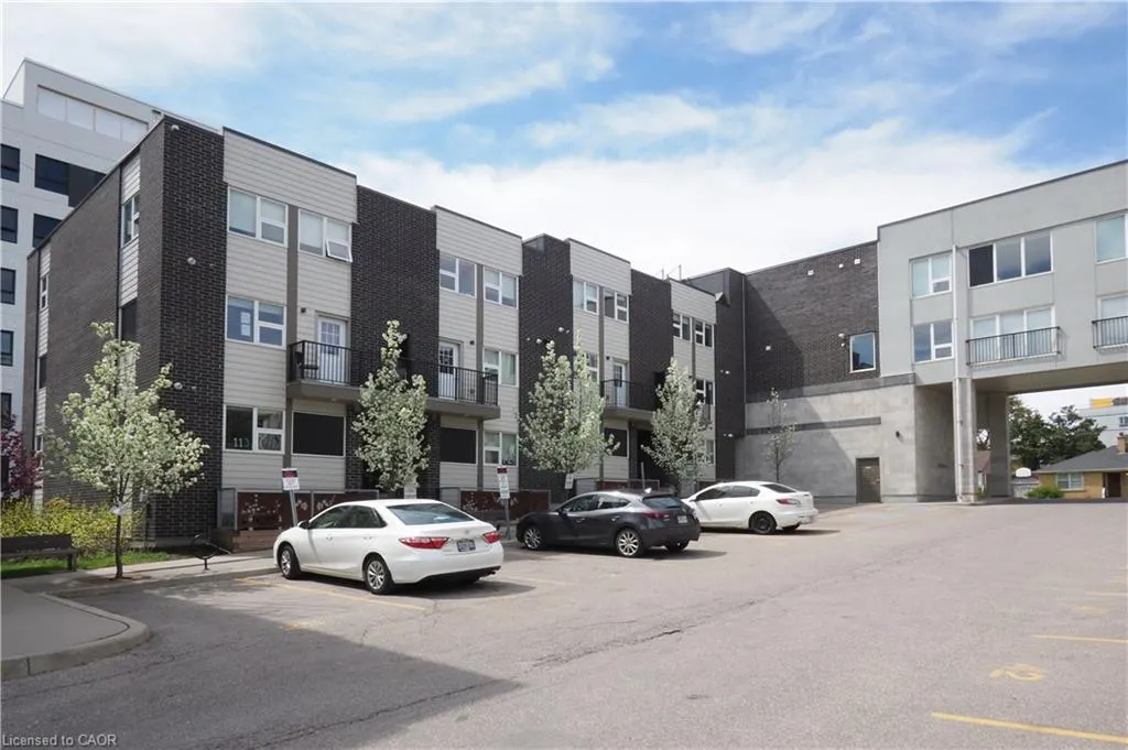 288 Albert Street #208